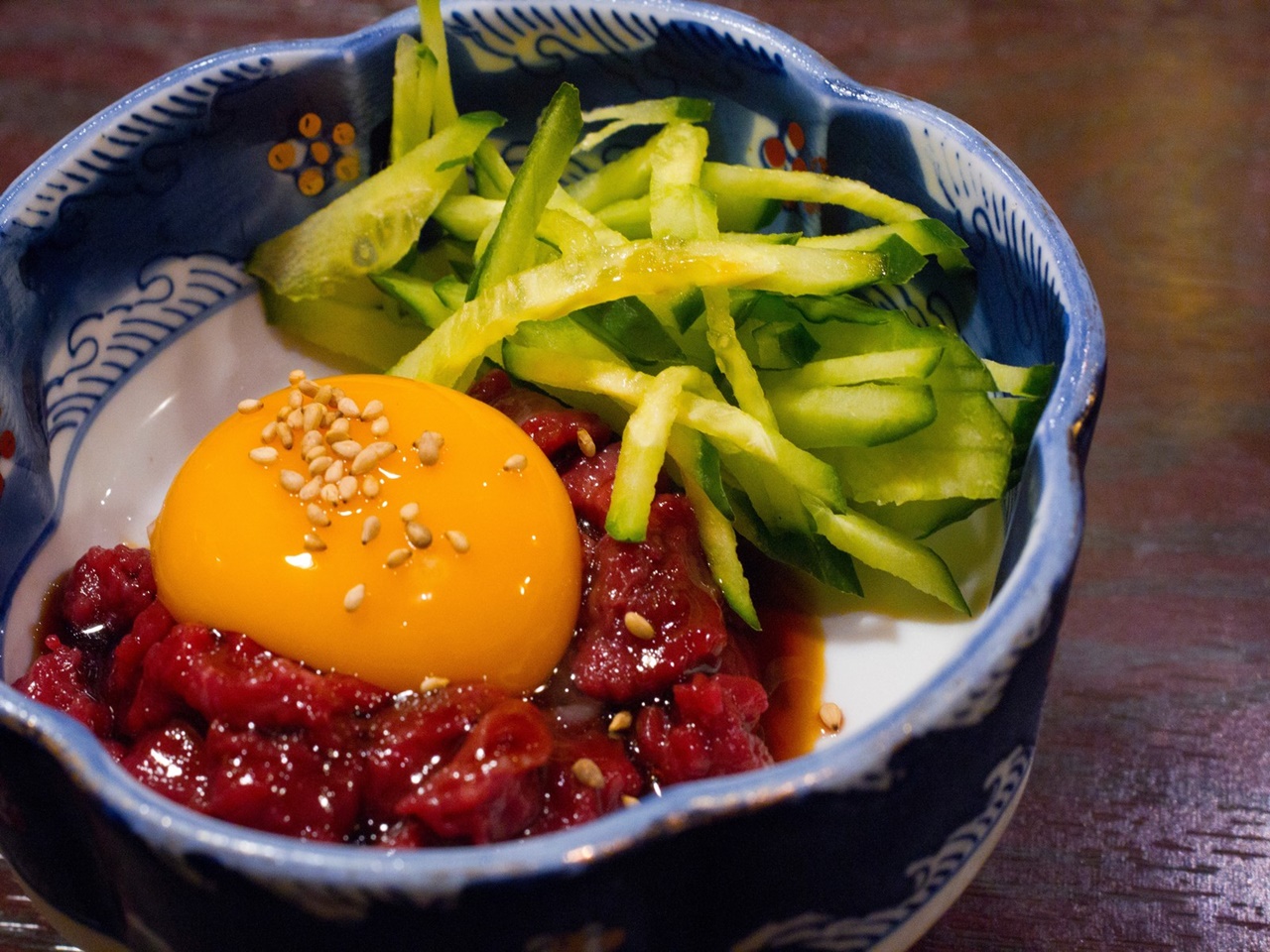 居酒屋のユッケ